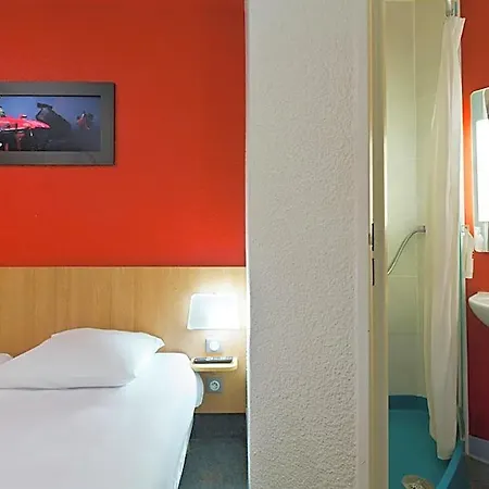 Hotel Enzo Nancy By Kyriad Direct 2*