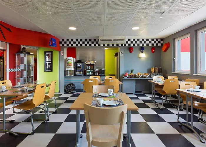 Enzo Nancy By Kyriad Direct Hotel